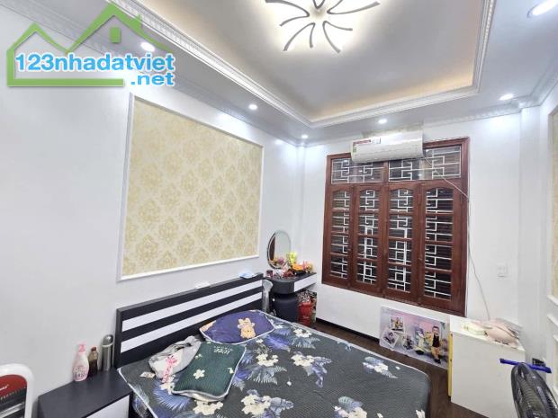 Bán nhà phố Kim Ngưu, Hai Bà Trưng 22m, 5 tầng. Giá: 4.9 tỷ - 1