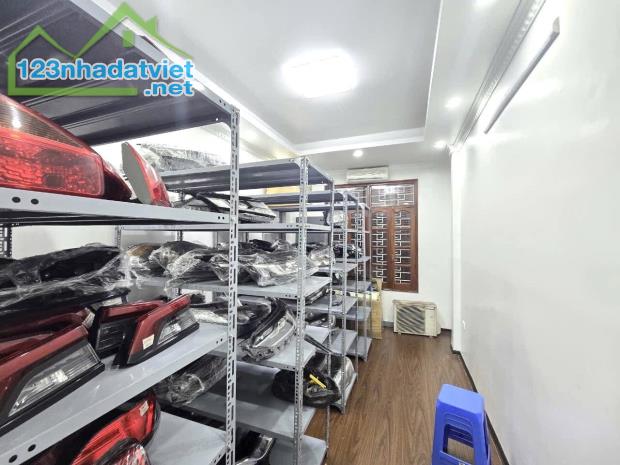 Bán nhà phố Kim Ngưu, Hai Bà Trưng 22m, 5 tầng. Giá: 4.9 tỷ - 3