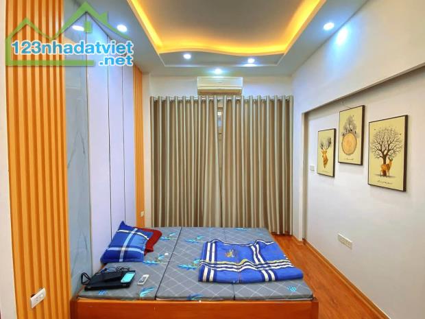 Cực hiếm!...Nhà đẹp ở ngay,gần ô tô, Triều Khúc 28m2, 5 tầng, 3P ngủ.Giá 4,5 tỷ. - 2