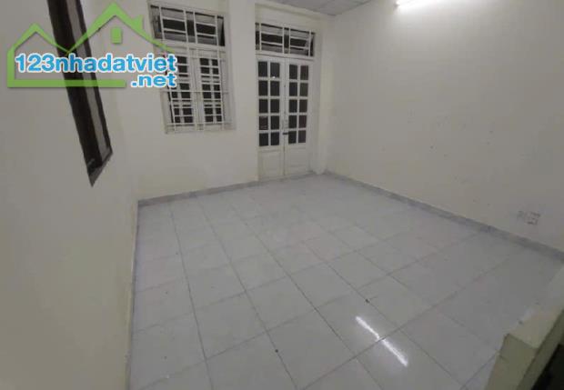 Ngã tư BẢY HIỀN, 40m2, đường xe hơi đỗ cửa, NHỈNH 5 Tỷ - 2