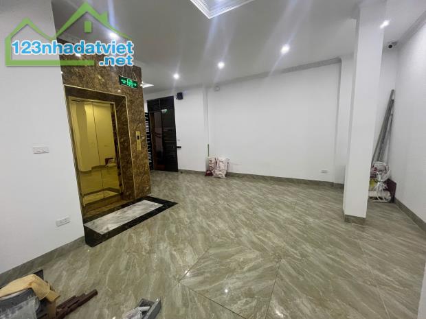 CHỈ 40 TỶ - 200M2 ĐẶNG THAI MAI - LÔ GÓC - Ô TÔ - KINH DOANH - THANG MÁY - ĐẦU TƯ - 1