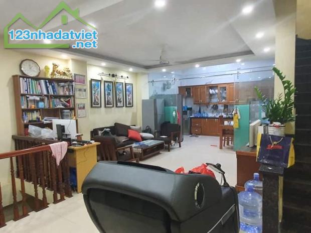 CHỦ BÁN ĐI NƯỚC NGOÀI ,GIẢM 500 TR.BÁN NHÀ GIÁP BÁT 50M x 5T GÍ 9.2 TỶ. - 2