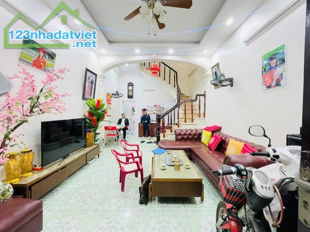 QUÁ HỜI! NHÀ ĐẸP TRƯƠNG ĐỊNH CÁCH MẤY NHÀ RA PHỐ, Ô TÔ VÀO NHÀ, GIÁ HƠN 9 TỶ RƯỠI - 3