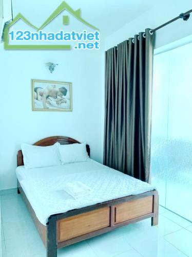 Bán Khách Sạn Mặt tiền, 6 tầng 13 phòng thu nhập hơn 100tr/tháng, SHR, giá chào 14tỷ490 TL - 2