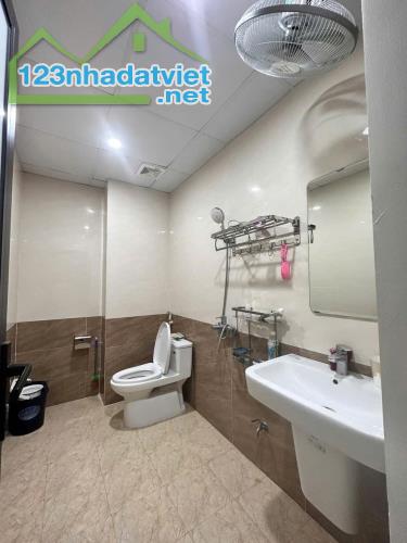 3U3462 🏠 Phú Mỹ, 36m x 5t, nội thất VIP gần phố, tiện ích vô vàn, ở luôn. - 2