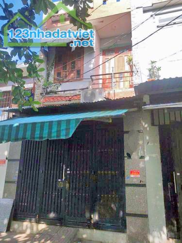 Mặt tiền view sông Mễ Cốc Q8 150m2 ngang 4 nở hậu có dòng tiền 10tr/th, giá nhỉnh 10 tỷ TL