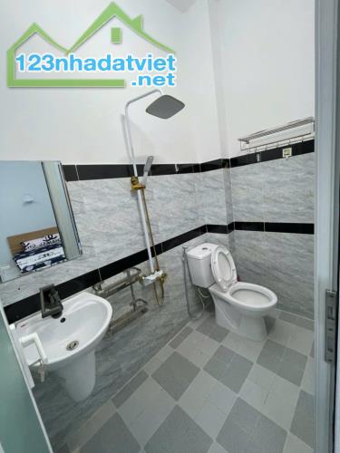 Nhà Mới Ở Ngay, 60m2 Chưa Tới 5 Tỷ, Hẻm Oto Vào Nhà, Hiệp Thành – Quận 12. - 3