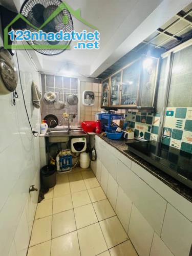 297J6I 🏘️ Bán Nhà 17m², 4 Tầng, Chợ Khâm Thiên, Lô Góc, 20m Ra Mặt Chợ, Giá 4.05 Tỷ - 4