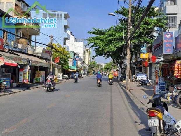 Bán Căn Nhà Đang Cho Thuê 45 triệu, MT Đường Bùi Đình Túy. DT: 4 x22( 4 tầng).Giá: 18.5 tỷ