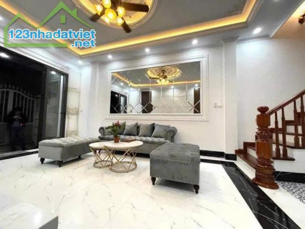 - BÁN NHÀ TRẦN CUNG  32M2 ,MT 4,5M ,5TẦNG GIÁ CHỈ 6,5TỶ LH :0989326141 - 2