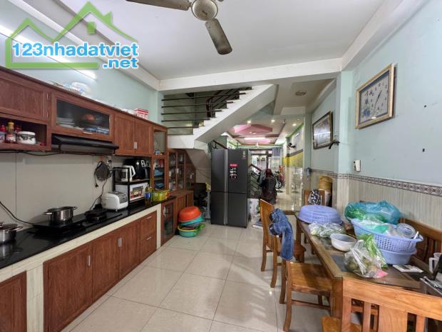 Nhà Đẹp ở Tết gần Aeon Tân Phú, Hẻm xe tải thông, 3 Tầng, 81m2 chỉ 6,7 tỷ TL - 2