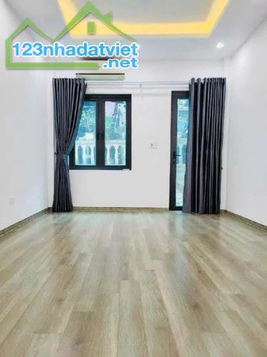 Minh Khai - Hai Bà Trưng -  32m x  5 Tầng  - MT 3.8M - GIÁ 5.95TỶ - 5