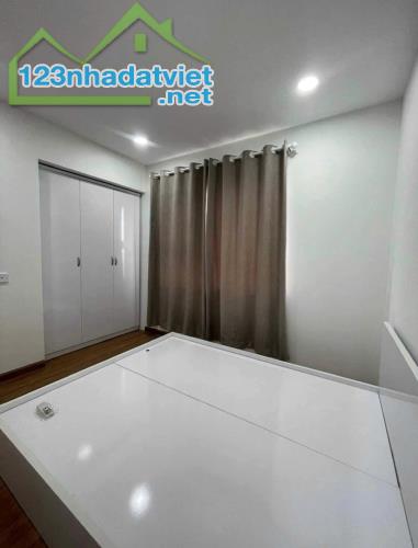 CHO THUÊ CĂN CHUNG CƯ GRAND JARDIN SÀI ĐỒNG - 2PN , 1WC 9 TRIỆU - 2