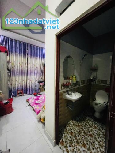 Bán nhà 70m2, 6PN, 7WC, Mã Lò, Bình Tân, 5.2 tỷ, sổ hồng - 2