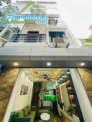 Bán nhà 32m², 5 tầng 4 phòng full nội thất, Minh Khai - Hai Bà Trưng - 5.95 tỷ