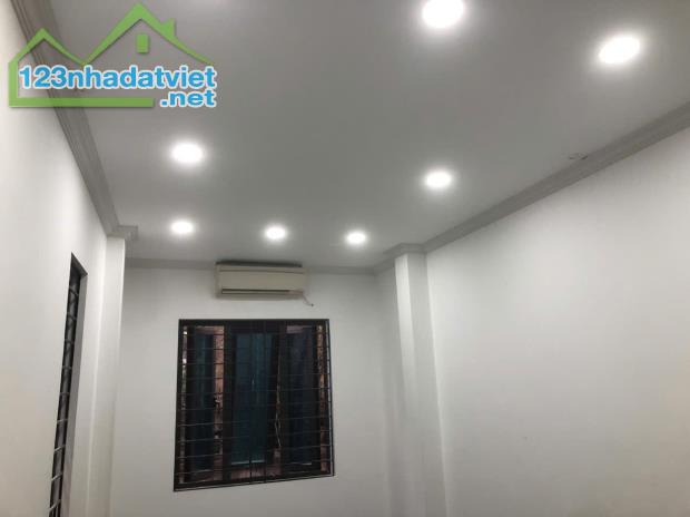 Bán nhà 30m2 x 6 tầng - 3 mặt ngõ thoáng - Võng Thị - kinh doanh - ngõ thông Hồ Tây - 2