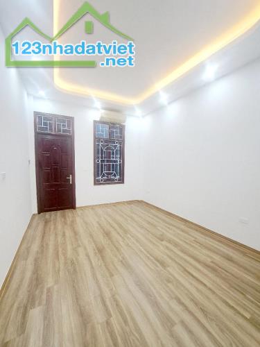 ✅N.H.À CỰC ĐẸP ĐÓN TẾT,SÁT PHỐ 36 m²x5 TẦNG  NHỈNH 5 tỷ QUẬN HOÀNG MAI - 2