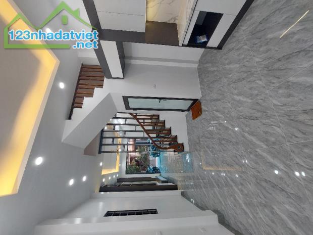 NHÀ MỚI KOONG ( PULL NỘI THẤT XỊN SÒ ) NGÕ Ô TÔ, GẦN PHỐ ẨM THỰC VŨ LĂNG THANH TRÌ 60M2 - 2