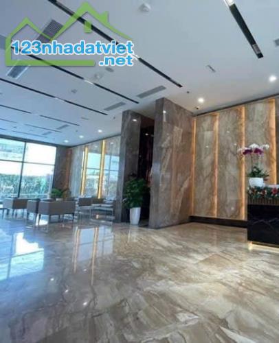 Bán chung cư DIỆN TÍCH LỚN 70m2, Cạnh Phú Mỹ Hưng, đường 16m, Đường Phú Thuận, Quận 7.