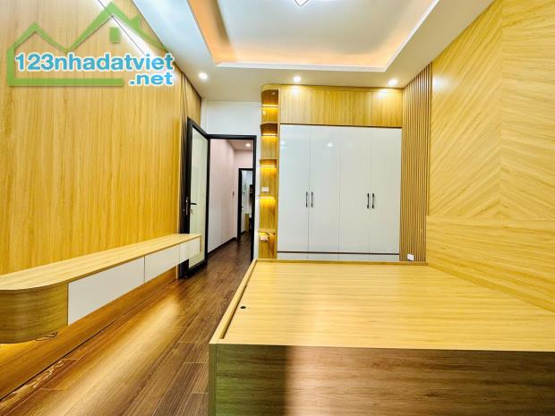 Bán Nhà Phố Đại Từ - Hoàng Mai 39/42m2 x 4 tầng, nhà mới kính koong đón TẾT, 4 phòng ngủ - 2