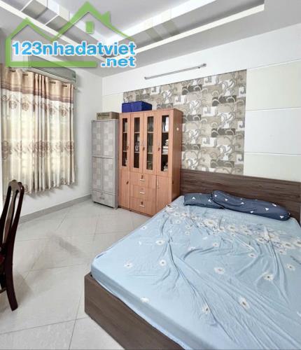 Bán Nhà 4 Tầng HXT 80M2 Quang Trung 9Tỷ Nhỏ - 3