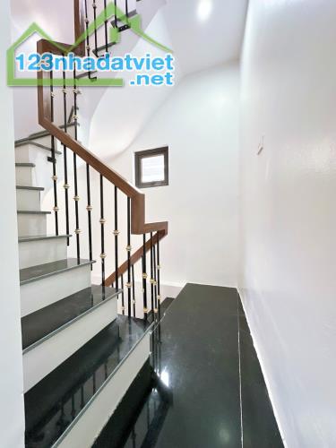 🔥HOÀNG MAI - 36M² 5 TẦNG 4 NGỦ ĐỦ CHÍNH CHỦ ,ĐỦ CÔNG NĂNG ÔTÔ TRÁNH - 2