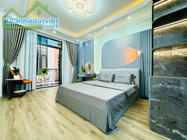 Bán Nhà Phố Thái Hà, Đống Đa, DT 52m2, GaRa Ô Tô, 5 Tầng Thang Máy, MT 5m Chỉ Hơn 12 Tỷ - 1