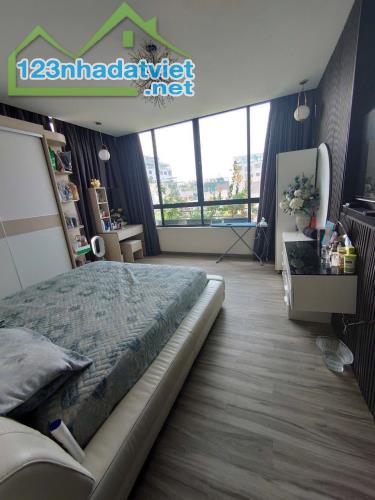 Bán nhà mặt phố Trúc Bạch –  137 m  . 9 tầng - là nơi lý tưởng về các dịch vụ du lịch - 1