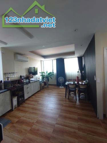 Bán nhà mặt phố Trúc Bạch –  137 m  . 9 tầng - là nơi lý tưởng về các dịch vụ du lịch