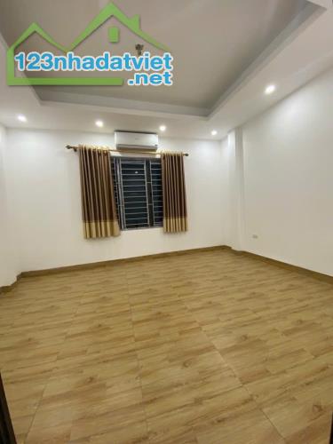 Bán nhà 26m², 3 tầng, 2 phòng ngủ, Vĩnh Hưngi, 2.54 tỷ - 2