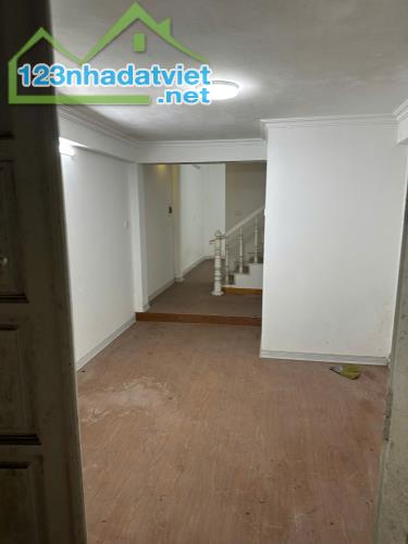 Cho thuê nhà làm CHDV Thanh Nhàn - Hai Bà Trưng 35m x 4T, 5 phòng giá 10 triệu