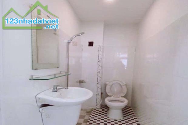 Bán nhà hẻm Âu Cơ, Tân Phú, 3.7m x 11m, 40 m², có dòng tiền - Giá 4.9 tỷ TL - 3