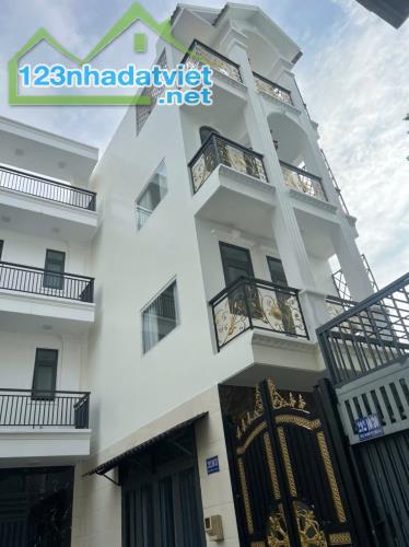 BÁN NH.À  🏘️ LÊ VĂN KHƯƠNG - KHU NHÀ GIÀU - Q12 - SÁT VÁCH GÒ VẤP - HẺM OTO TỚI NHÀ ❗4Tần