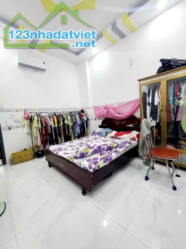 80M2 NHỈNH 5 TỶ - 2TẦNG - HẺM 6M THÔNG - VỪA Ở VỪA KD - SÁT MẶT TIỀN MÃ LÒ BÌNH TÂN - 4