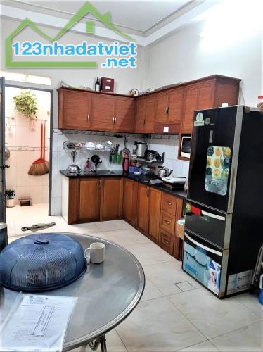 BÁN NHÀ QUẬN 10, GẦN BIGC MIỀN ĐÔNG, HẺM 8M KINH DOANH, TIỆN ÍCH VIP, 50M2 4 TẦNG 4PN 12TỶ - 3