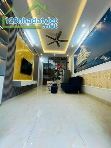 BẠCH MAI BÁN NHÀ DT 20M2 NHÀ 5 TẦNG MT 4 M GIÁ CHÀO 2,5 TỶ - 3