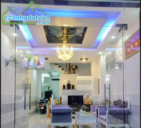 Bán nhà HXH Quốc Lộ 50 Q.8 - 69m2 4 tầng - Giá 8 tỷ