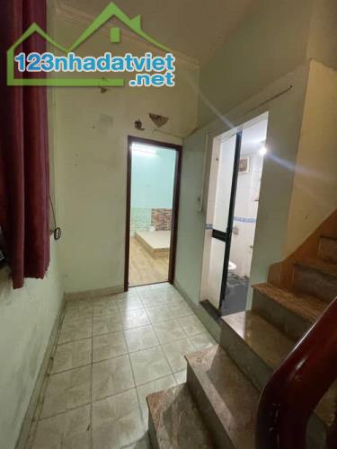 WBOZEO 🏡 Bán Nhà Phố 8/3, Mặt Tiền Cực Rộng, Ngõ Thoáng, 4 Tầng, Giá Chỉ 4.05 Tỷ - 1