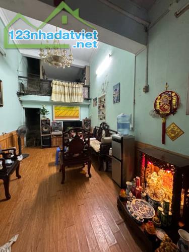 R3I17T 🏠 Bán Nhà Phố 8/3, Ô Tô Lùi Cửa, Tiện Ích Đầy Đủ, Gần Chợ, Ngõ Nông - 1