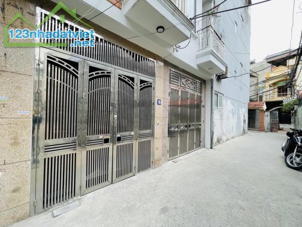 Bán nhà Đại Từ, Hoàng Mai, gần ô tô tránh, ngách ba gác, DTSD 40m2, 7.15 tỷ. Khu hiếm ít