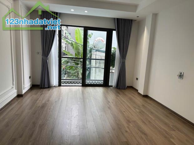 Nhà đẹp đón tết 40m 5 tầng gần Aeon Long Biên chỉ hơn 5 Tỉ - 3