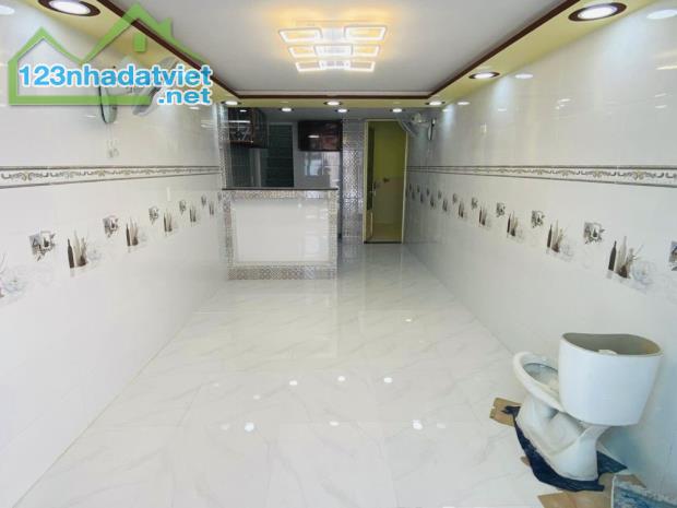 Bán Nhà Phan Văn Trị 40m2, 2 Tầng Gần ĐH Văn Lang Nhỉnh 3 Tỉ