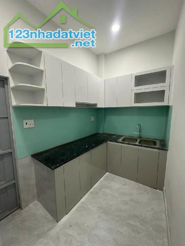 BÁN NHÀ 2 TẦNG 4 PHÒNG NGŨ MỚI XÂY DIỆN TÍCH 90M CHỈ NHỈNH 5 TỶ HẺM ĐƯỜNG LÊ VĂN VIỆT. - 4