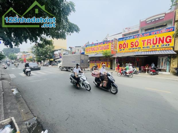 Mặt tiền kinh doanh Phường Tân Sơn Nhì, Q.TP DTSD 50m2 3T giá chỉ 5 tỷxx