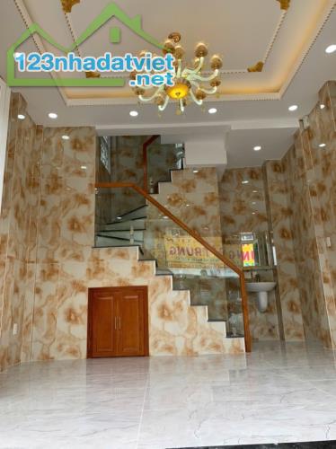 Mặt tiền kinh doanh Phường Tân Sơn Nhì, Q.TP DTSD 50m2 3T giá chỉ 5 tỷxx - 1