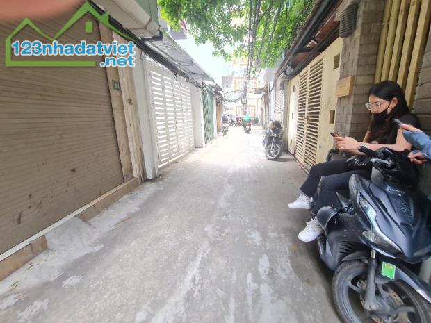 BÁN NHÀ NGÕ RỘNG NGÁCH NÔNG PHỐ THỊNH QUANG DT 40M2 - 5