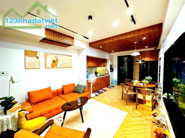 BÁN NHÀ YÊN PHỤ, TÂY HỒ. 40M2 3 TẦNG MT 4M GIÁ 10,5 TỶ- VÀI BƯỚC RA MẶT HỒ- XUNG QUANH - 4