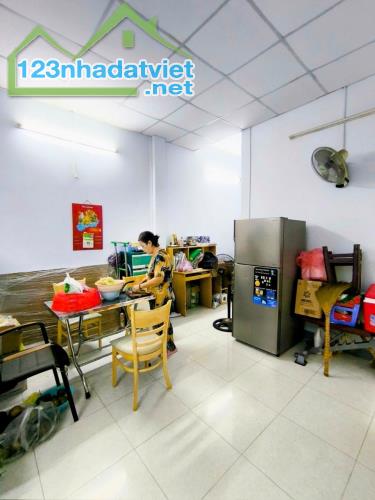 BÁN NHÀ MẶT TIỀN ĐƯỜNG 275, PHƯỜNG HIỆP PHÚ, THỦ ĐỨC, 92M2, GIÁ TỐT, CHỈ 5 TỶ