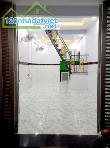 Bán nhà hẻm 275 Quang Trung phường 10 nở hậu chỉ 3 tỷ nhỏ