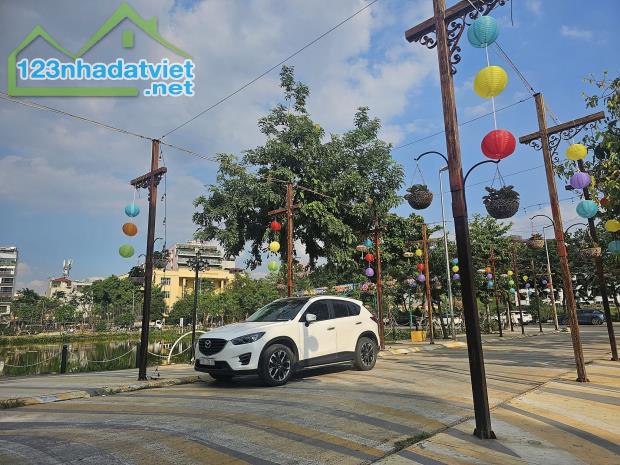 Bán Đất phố Trịnh Công Sơn, Tây Hồ. Sổ 79m2, mt 7m, ngõ thông ô tô vào nhà, Hiếm và Đẹp